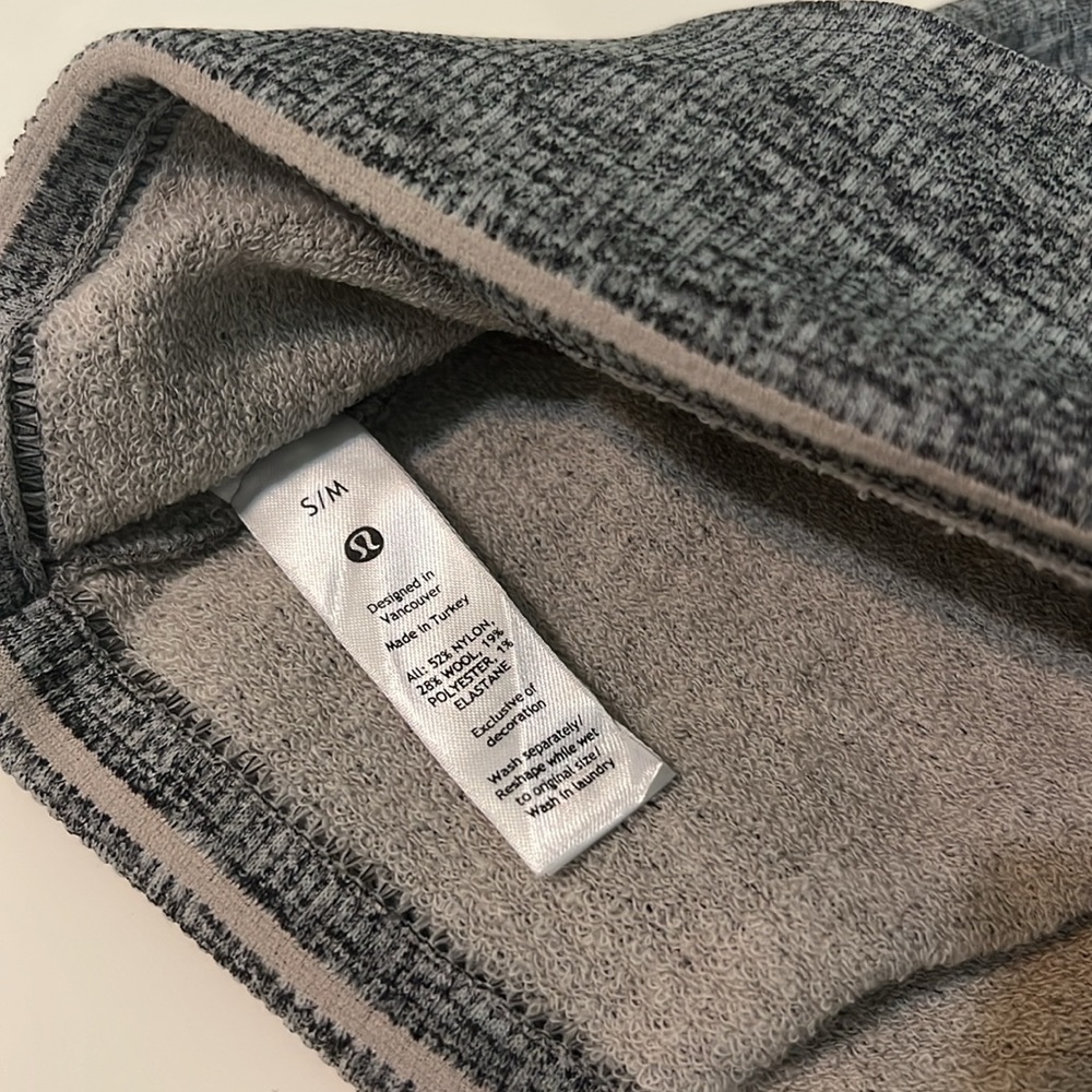 Lululemon Wool Beanie, Unisex, Size S/M - Picture 2 of 4